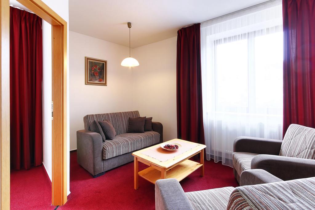 Hotel Stara Skola Sloup  Exterior photo